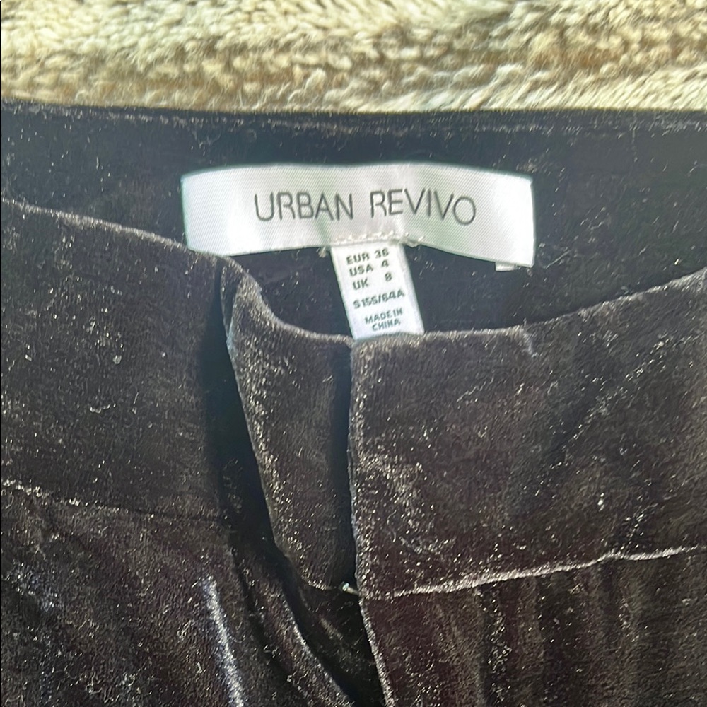 Urban Revivo Black Velvet Trousers - Picture 2 of 4